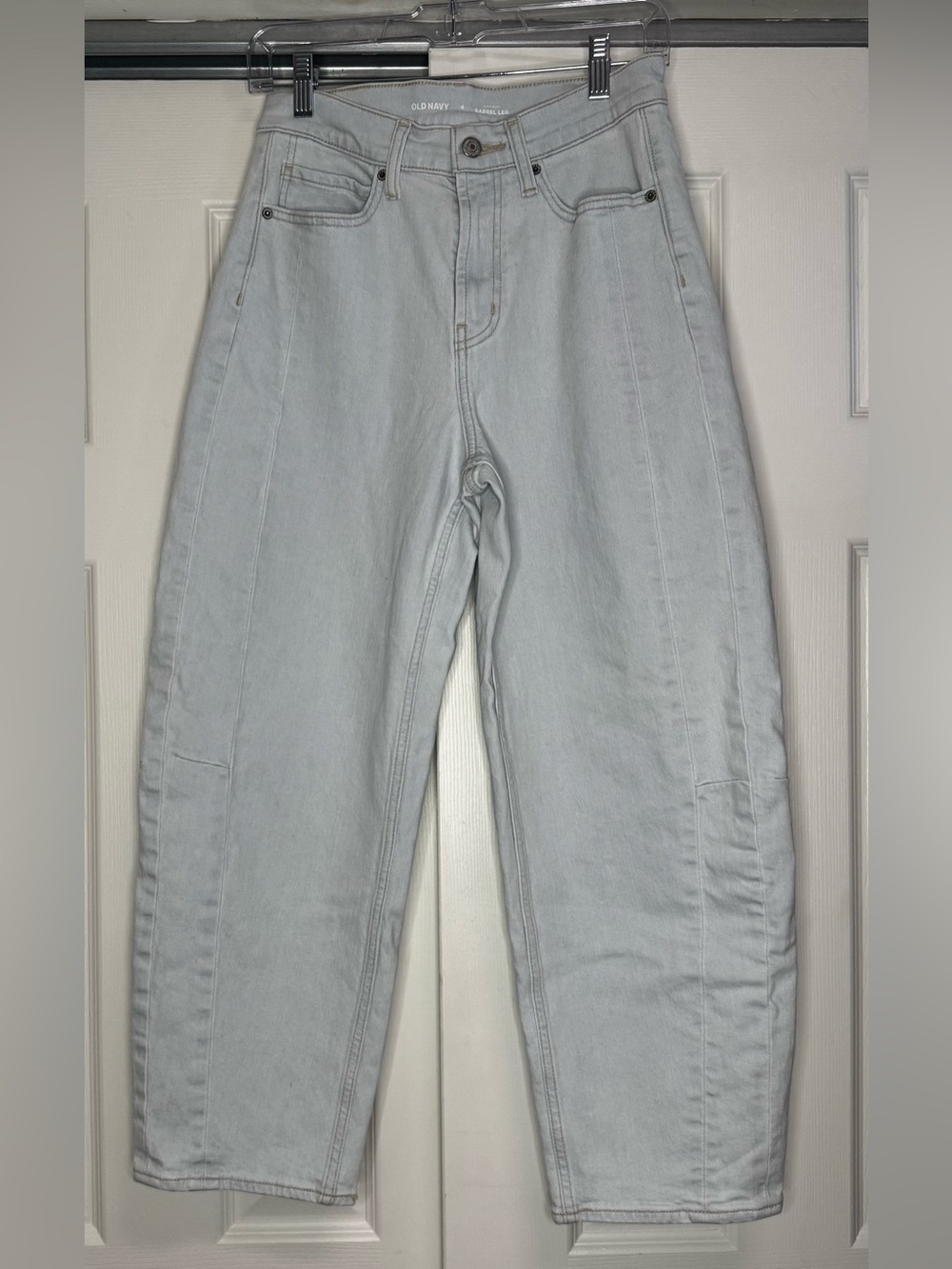Old Navy Light Wash High Rise Barrel Jeans - Size 4